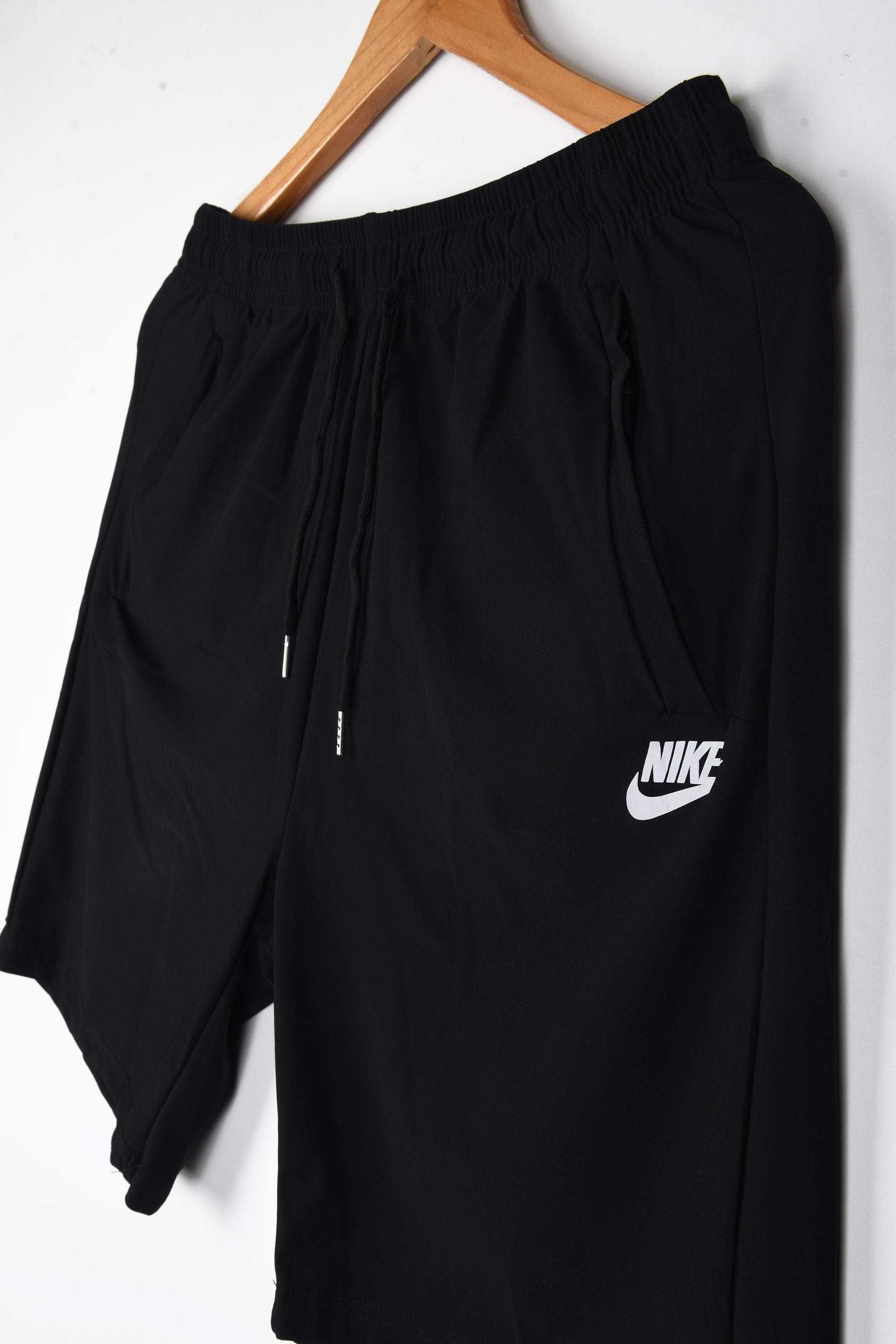 NIKE DRI-FIT TRAINING SHORTS