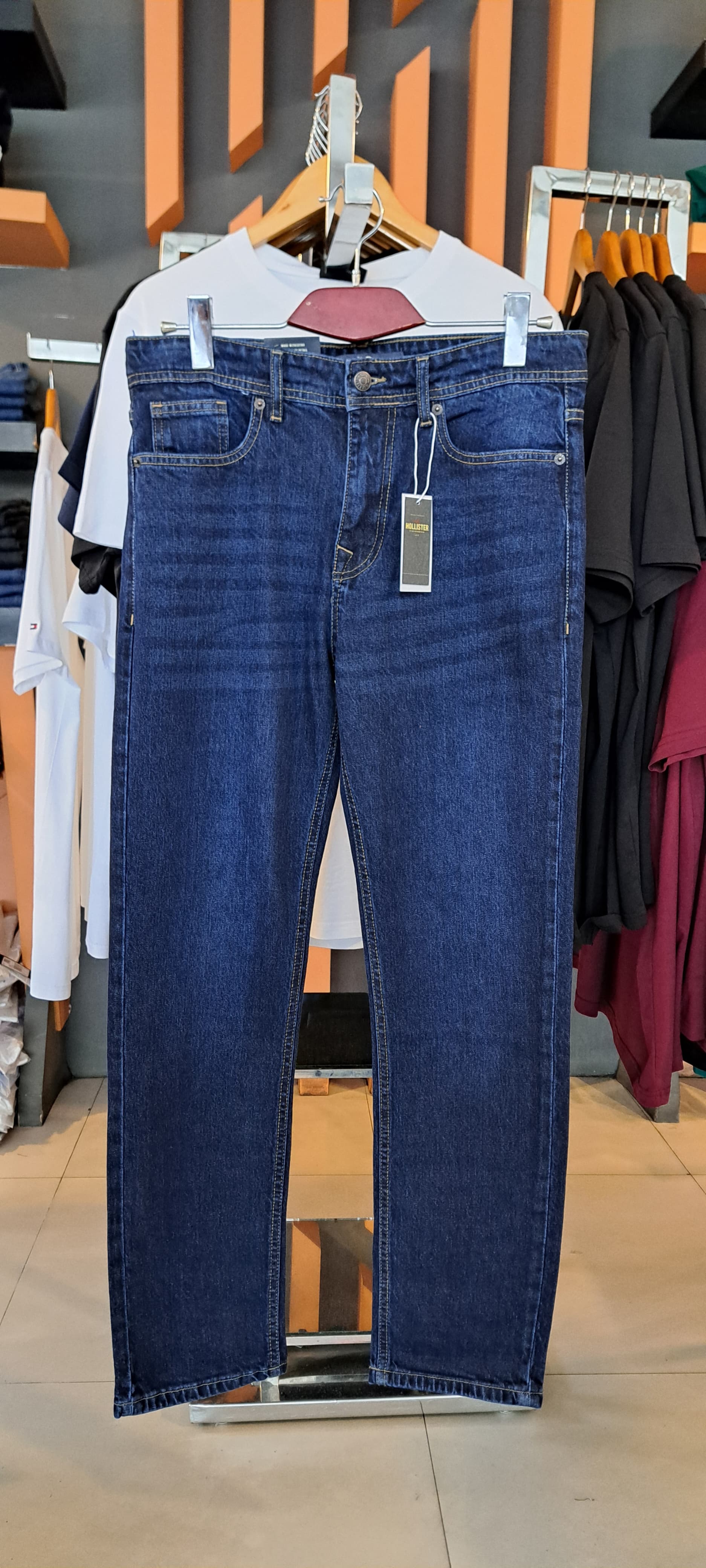 DIESEL Straight Fit JEANS